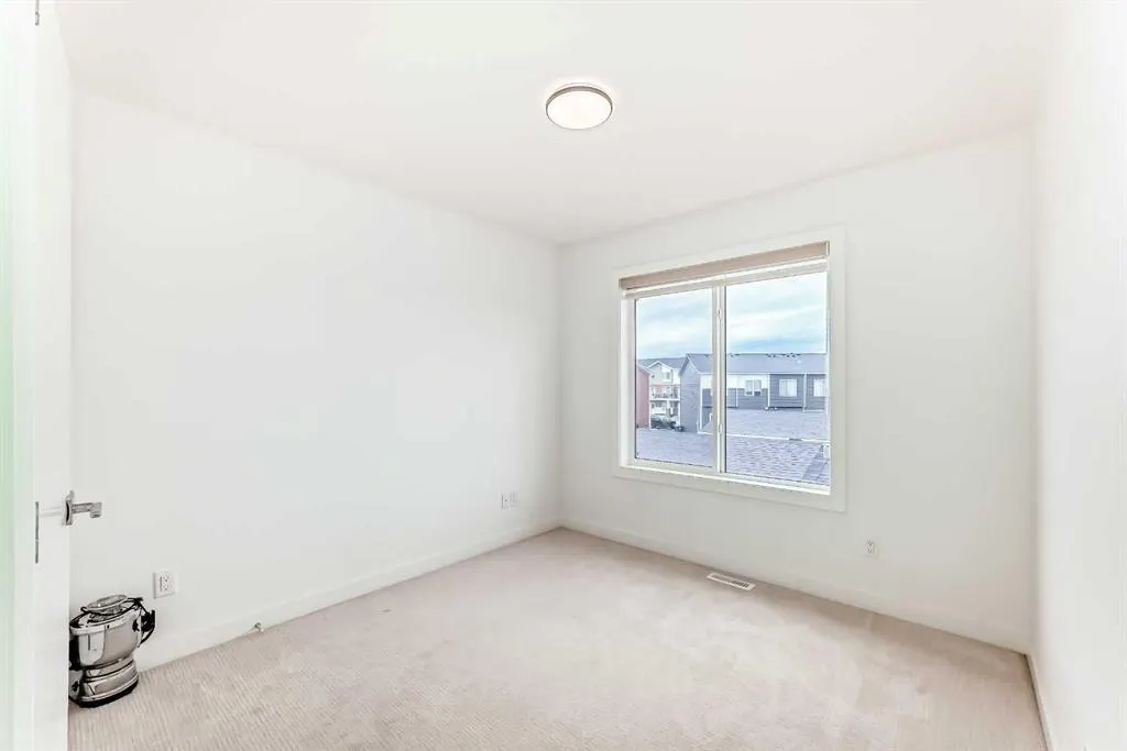 164 Cornerstone Grove NE