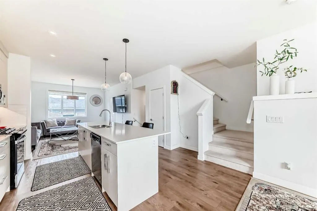 164 Cornerstone Grove NE