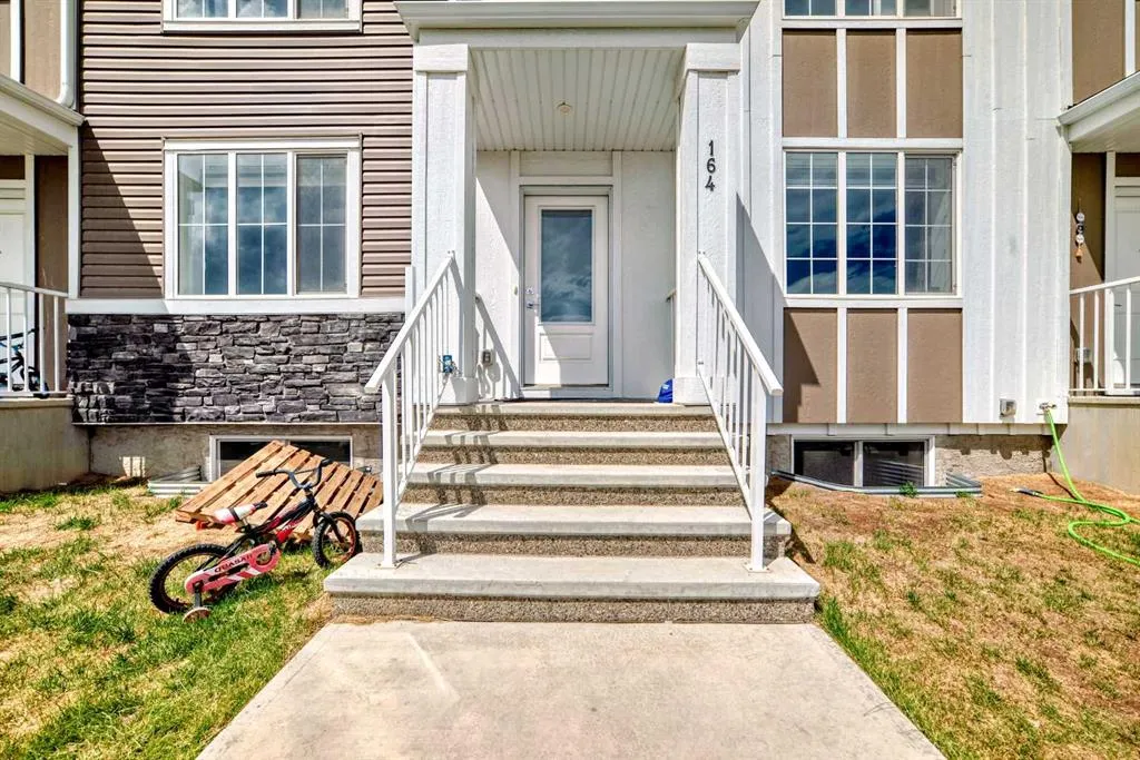 164 Cornerstone Grove NE