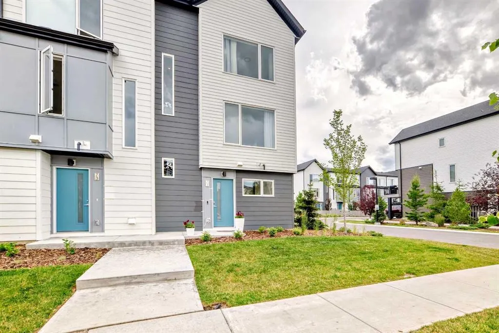 71 Skyview Ranch Avenue NE