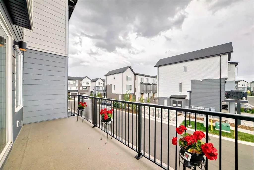 71 Skyview Ranch Avenue NE
