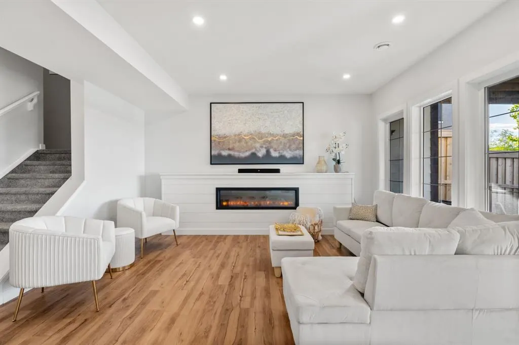 24 Masters Court SE
