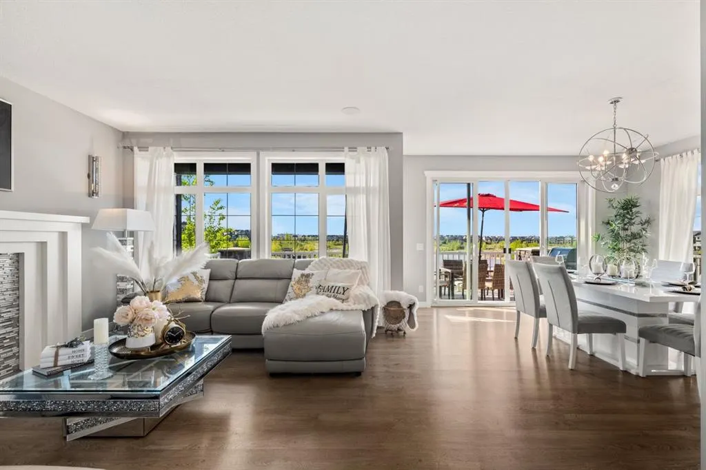 24 Masters Court SE