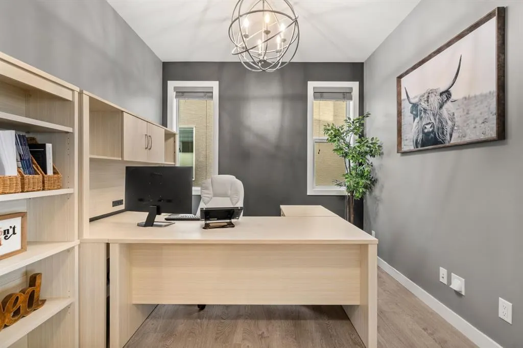24 Masters Court SE