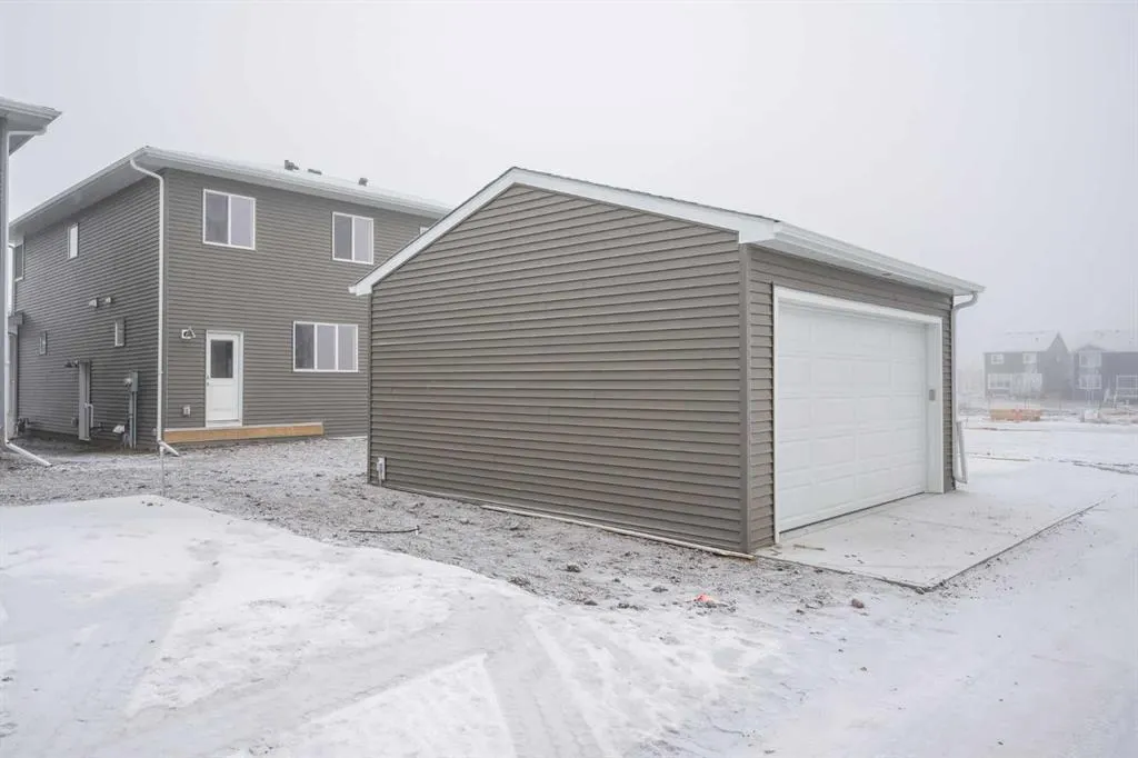 1020 West Lakeview Drive
