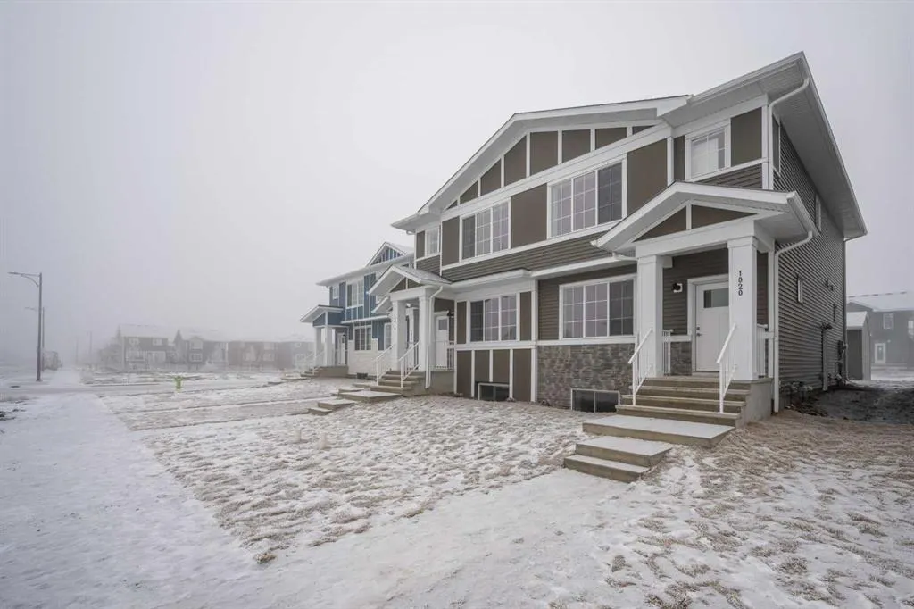 1020 West Lakeview Drive