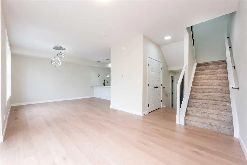 93 Sherwood Lane NW