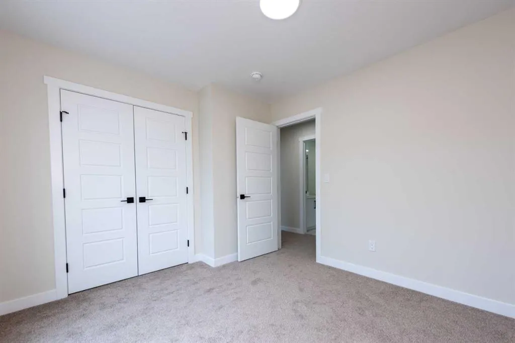 93 Sherwood Lane NW