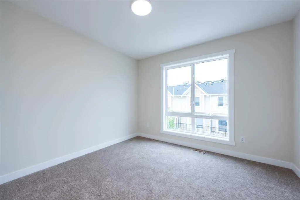 93 Sherwood Lane NW