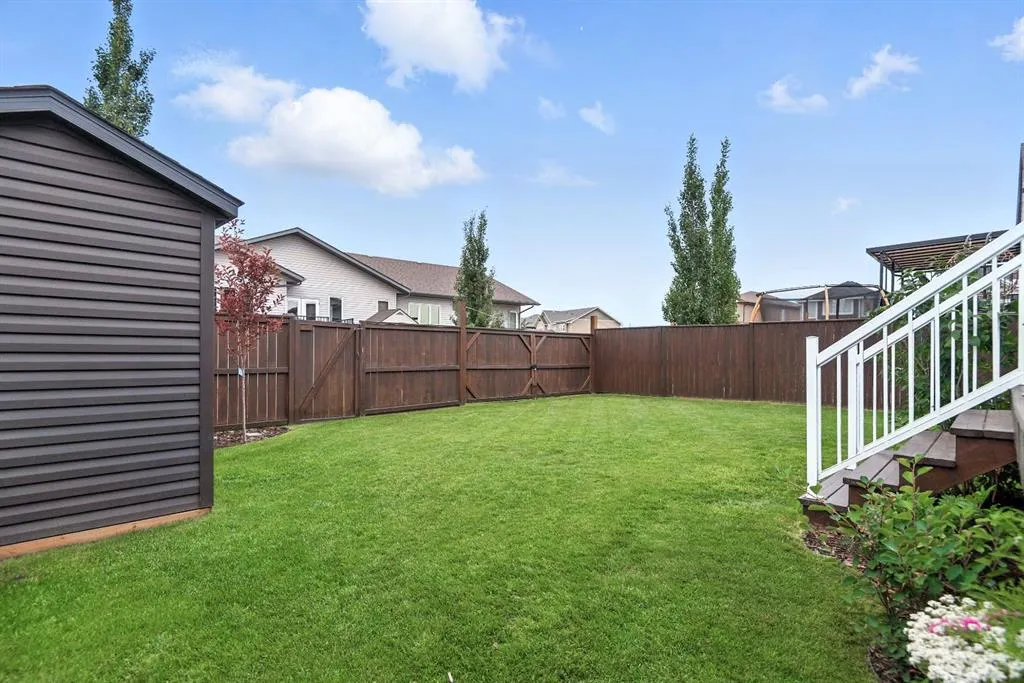 7 Vancouver Crescent