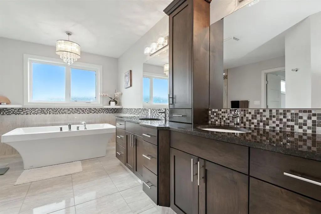 7 Vancouver Crescent