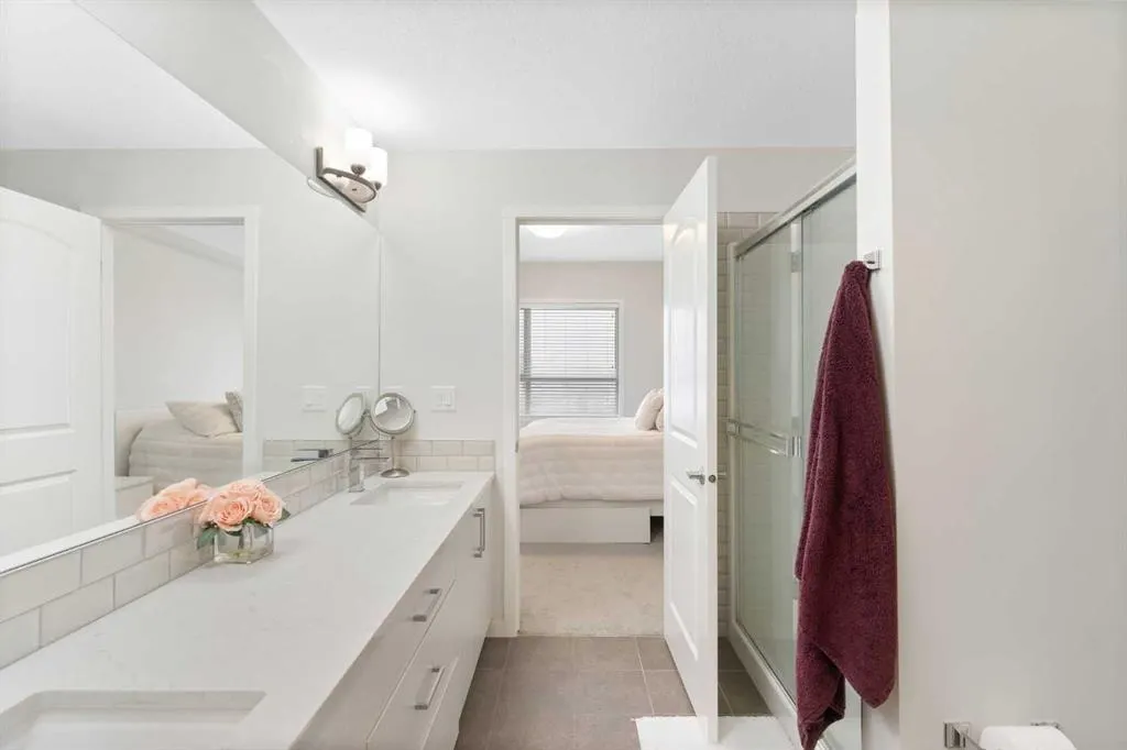 300 Harvest Hills Place NE, #402