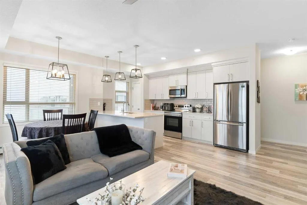 300 Harvest Hills Place NE, #402