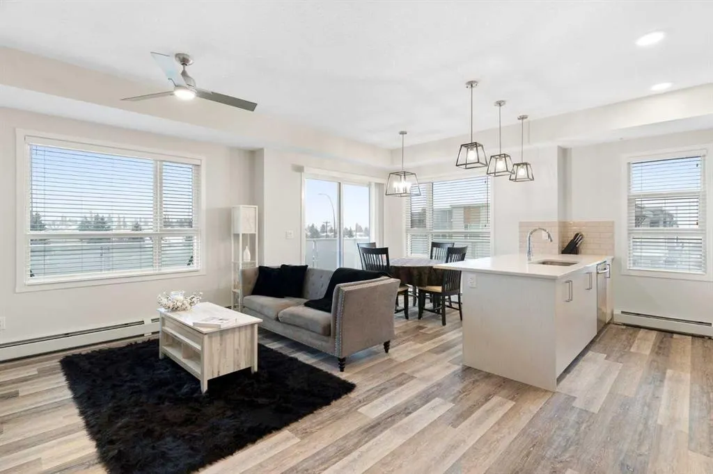 300 Harvest Hills Place NE, #402