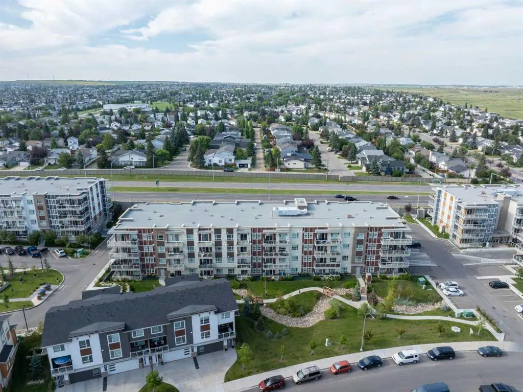 300 Harvest Hills Place NE, #402