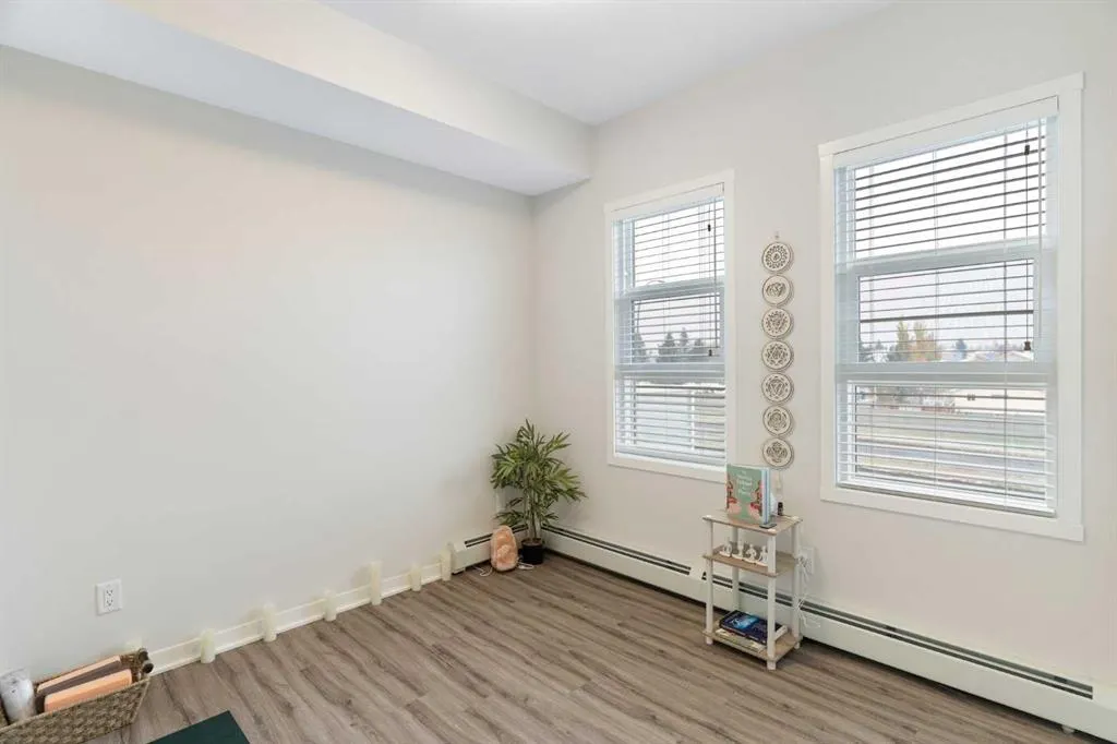 300 Harvest Hills Place NE, #402