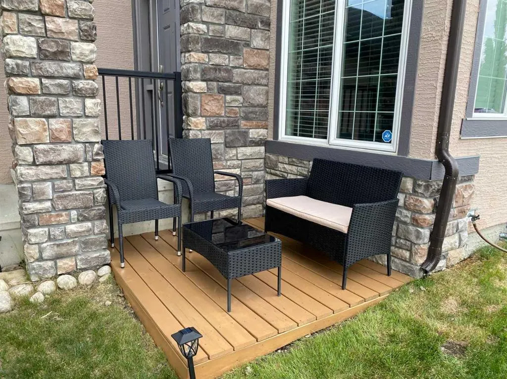 35 Aspen Stone Way SW