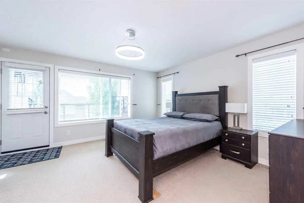 35 Aspen Stone Way SW