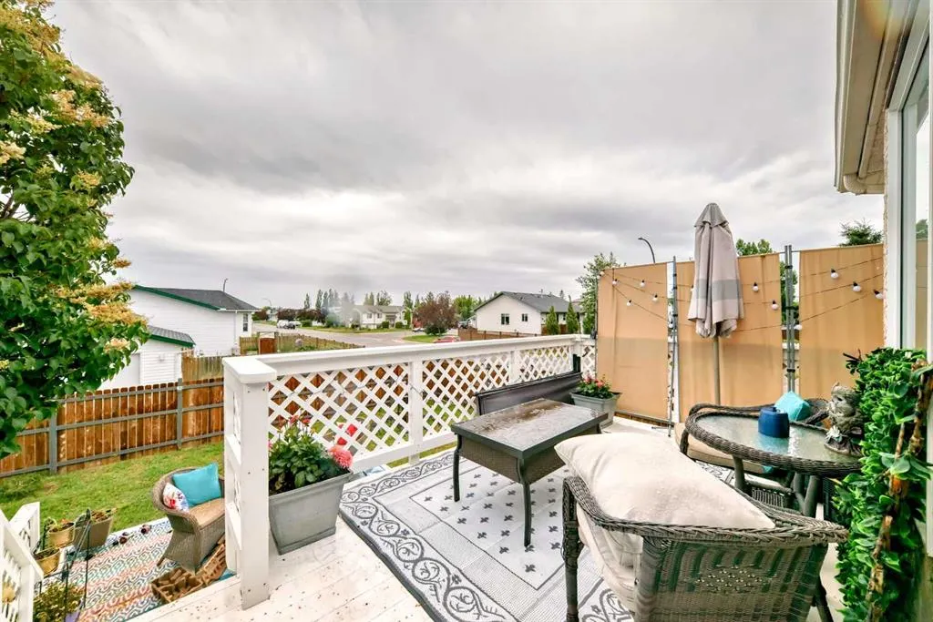 401 Strathford Bay