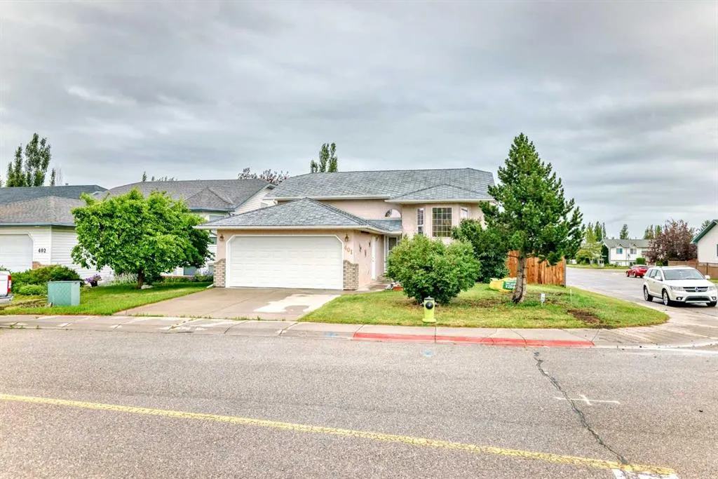 401 Strathford Bay