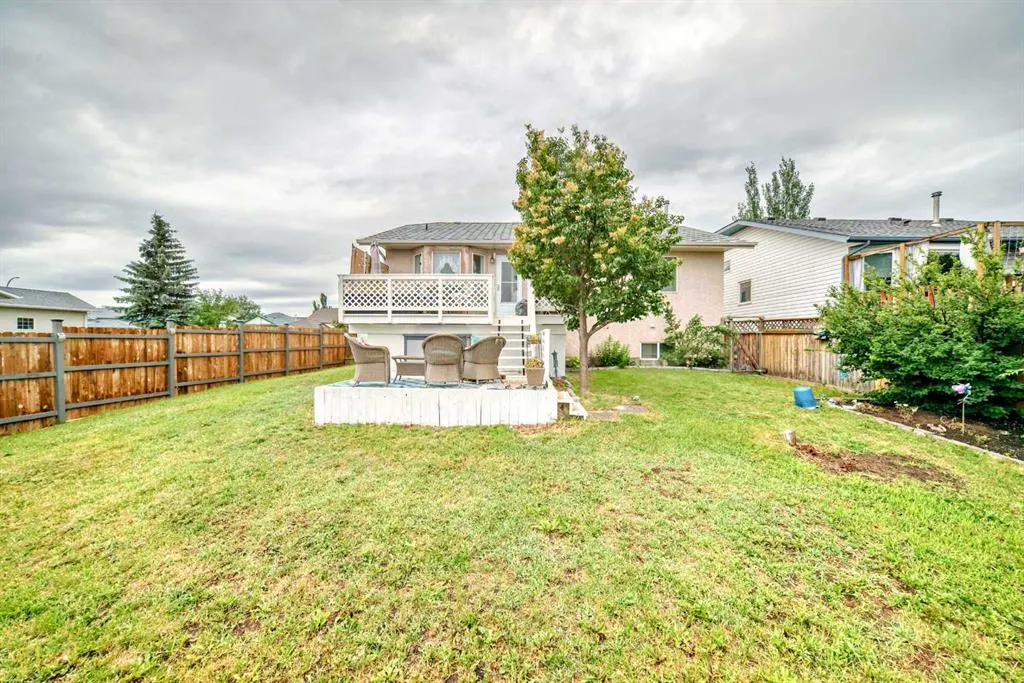 401 Strathford Bay
