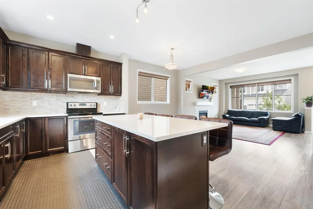 44 Cityside Green NE