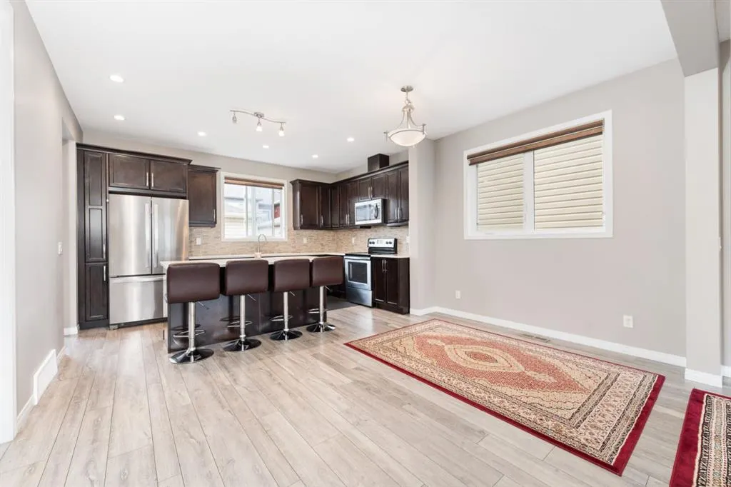 44 Cityside Green NE