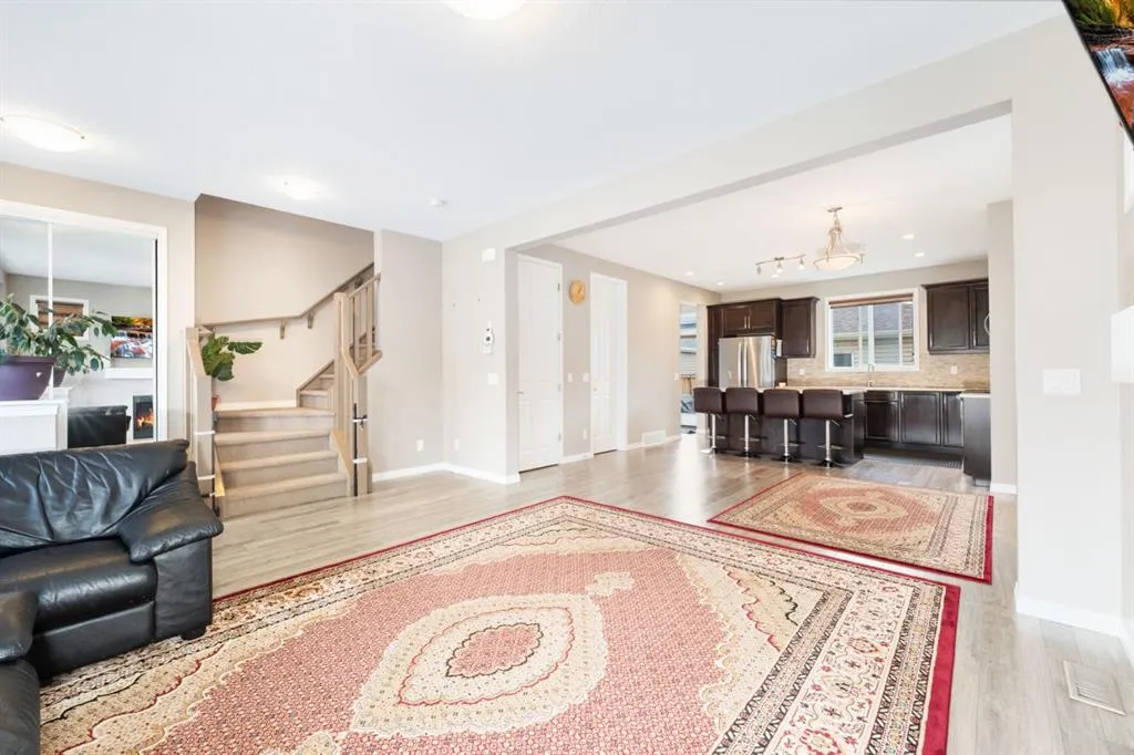 44 Cityside Green NE