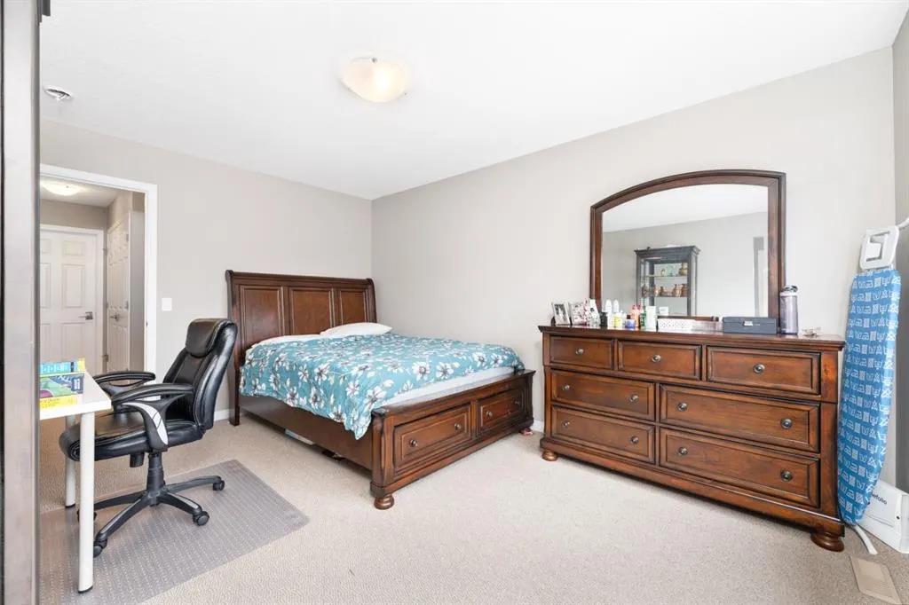 44 Cityside Green NE