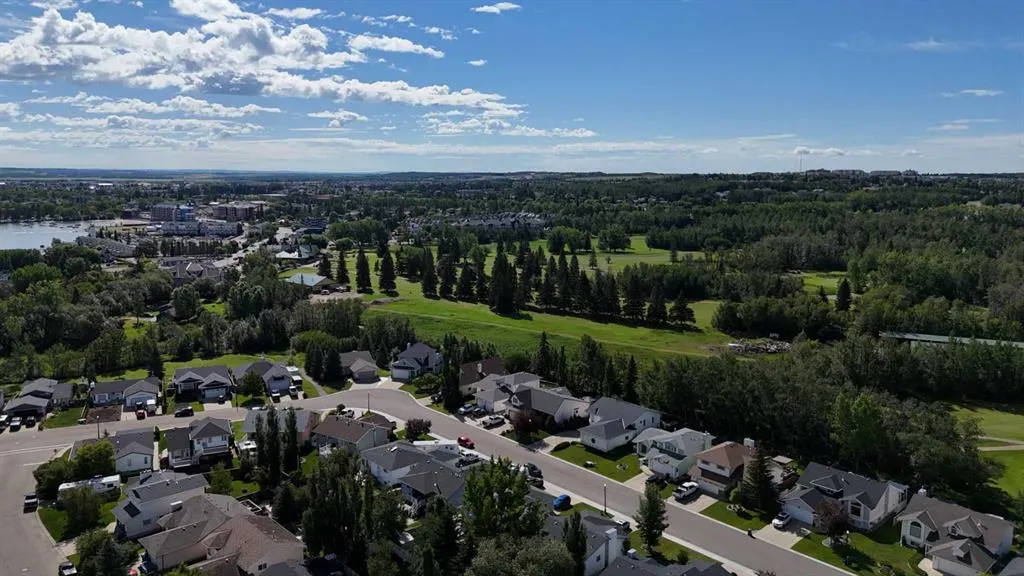 69 Willow Springs Crescent