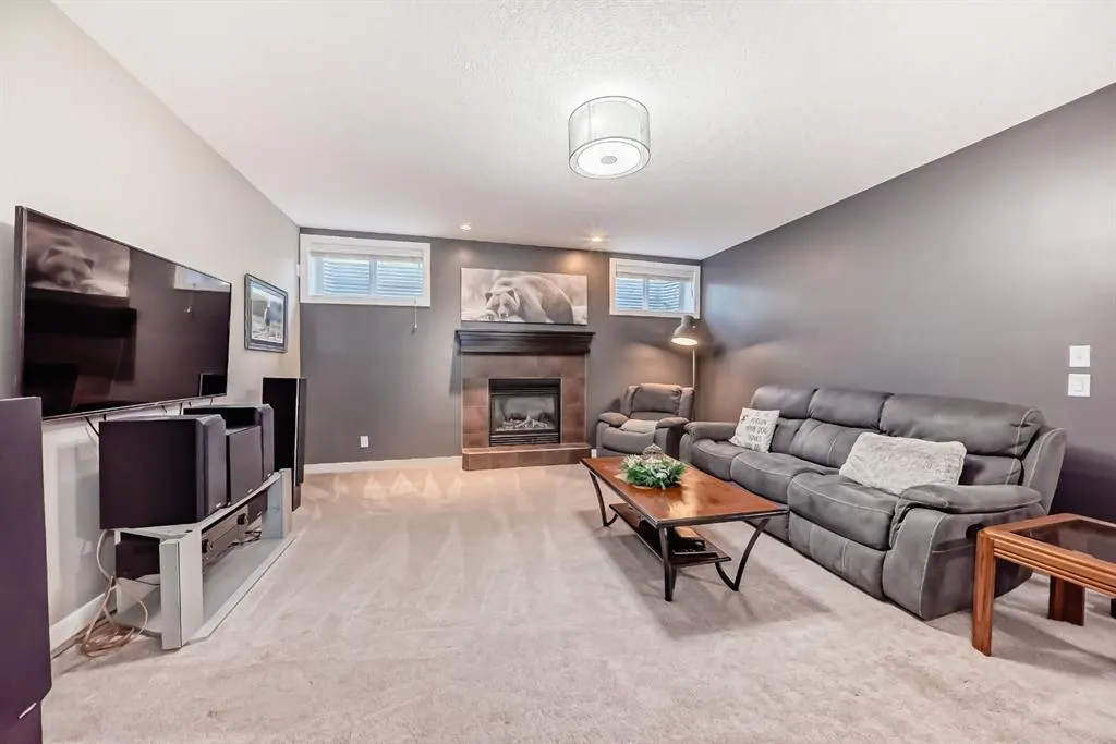 68 Ridge View Close
