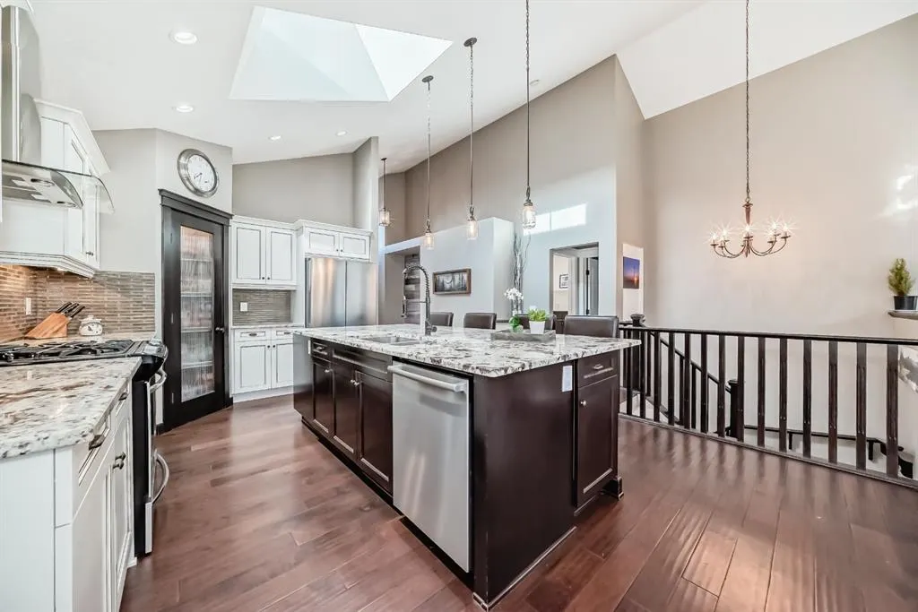 68 Ridge View Close