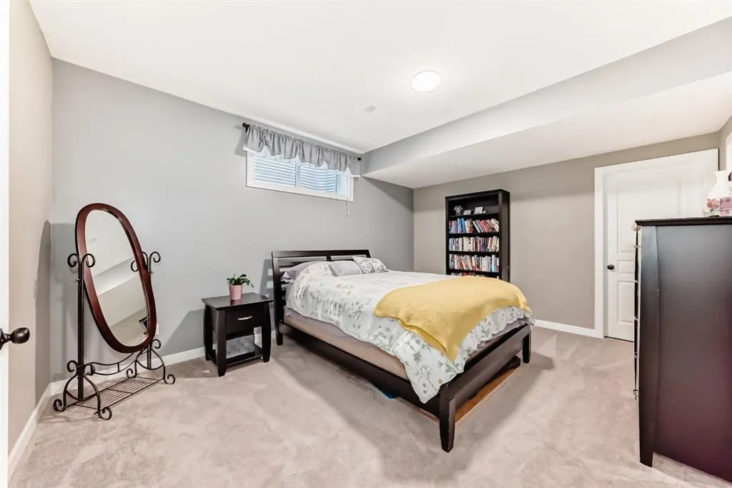 68 Ridge View Close