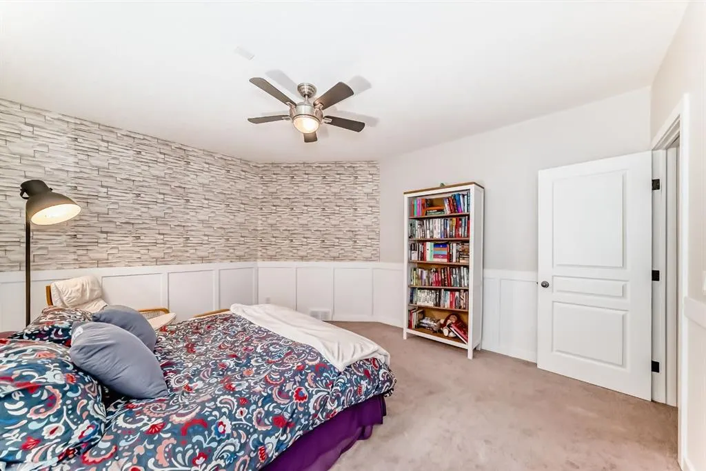 68 Ridge View Close