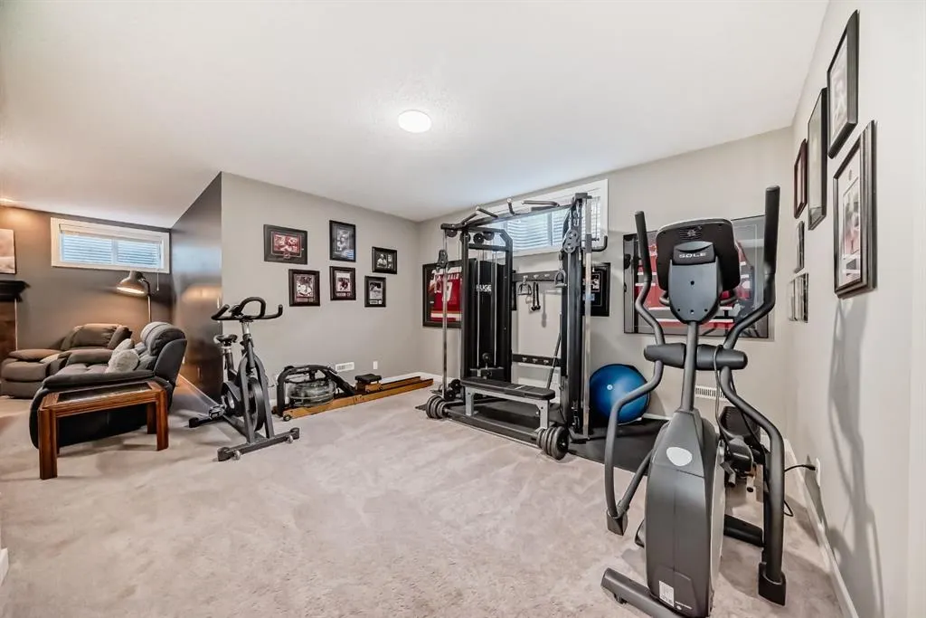 68 Ridge View Close