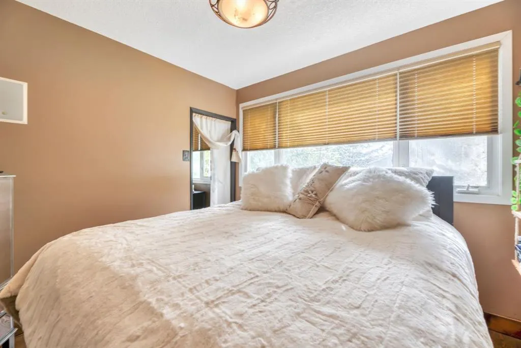 338067 1067 Drive E, #10
