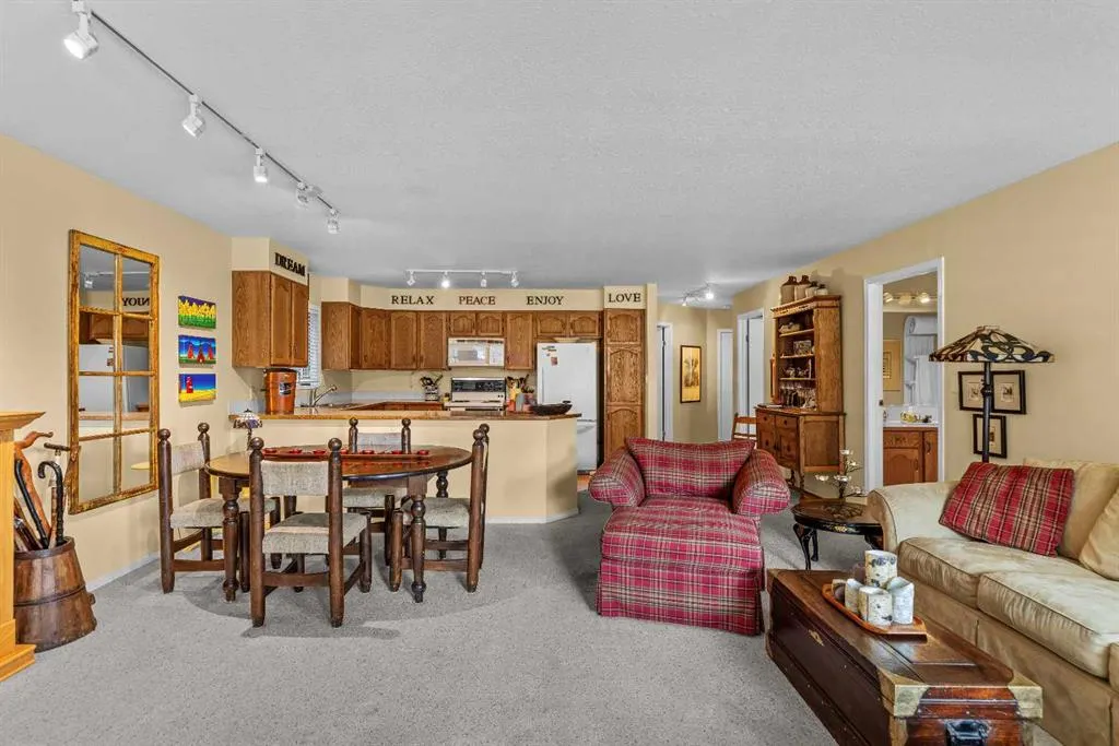 717 7th Street E, #4