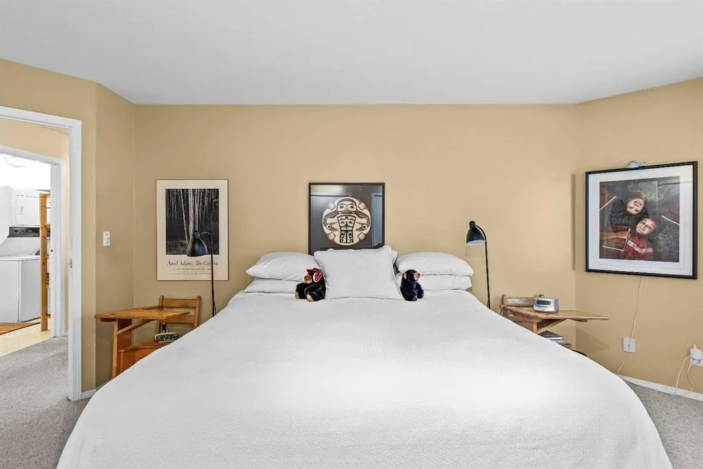 717 7th Street E, #4
