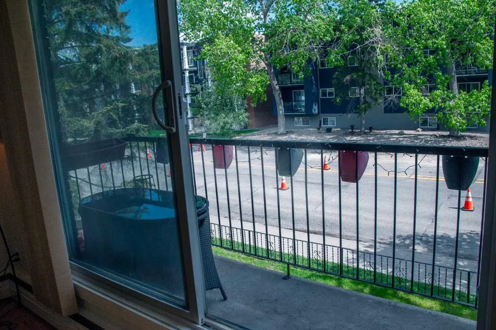 934 2 Avenue NW, #205