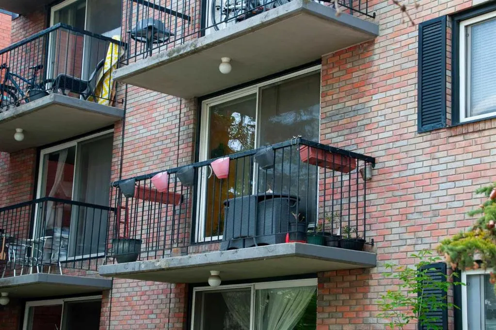 934 2 Avenue NW, #205