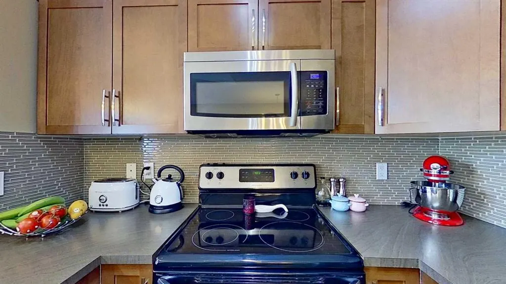 1304 Evanston Square NW