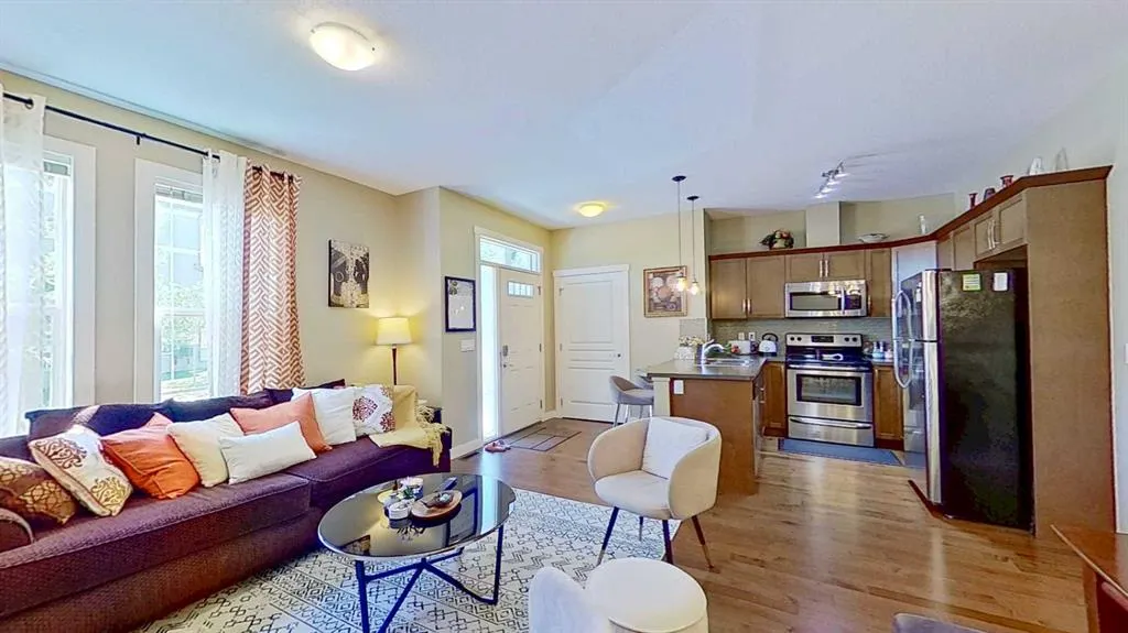 1304 Evanston Square NW