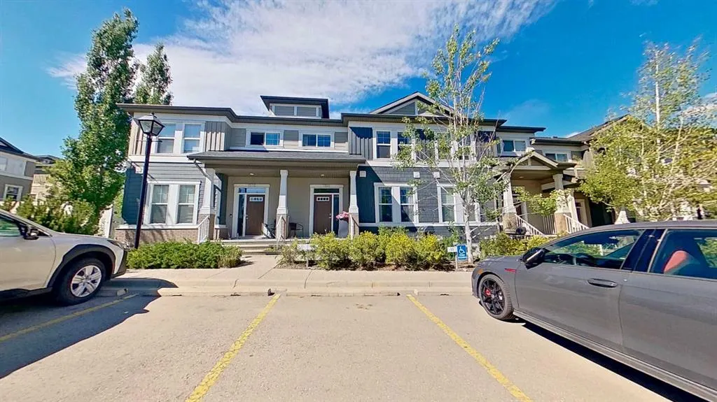 1304 Evanston Square NW