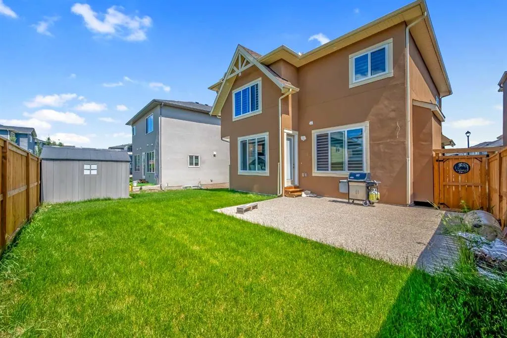 198 KINNIBURGH Crescent
