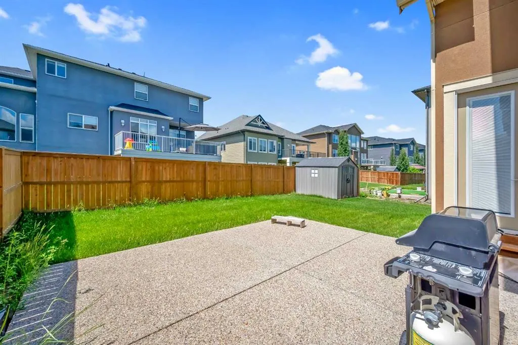 198 KINNIBURGH Crescent