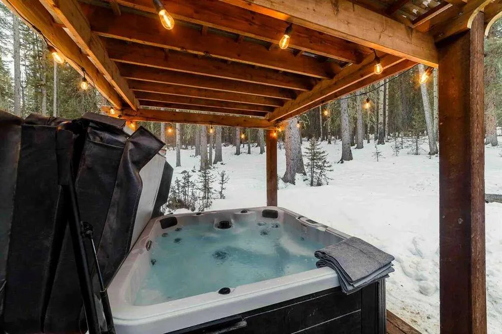 89 Mountain Lion Place