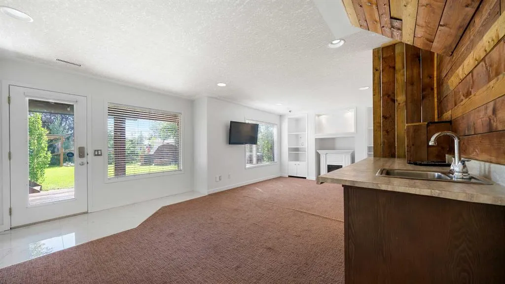 306 Long Beach Landing