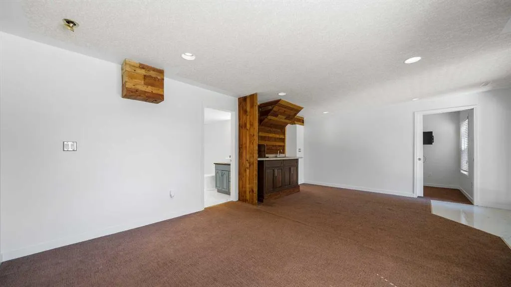 306 Long Beach Landing