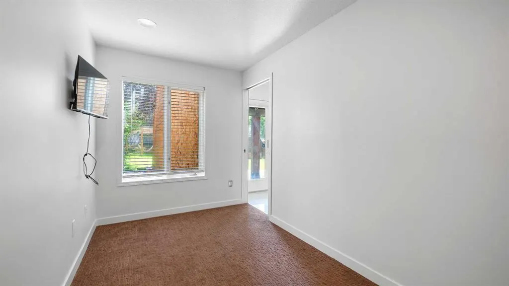 306 Long Beach Landing