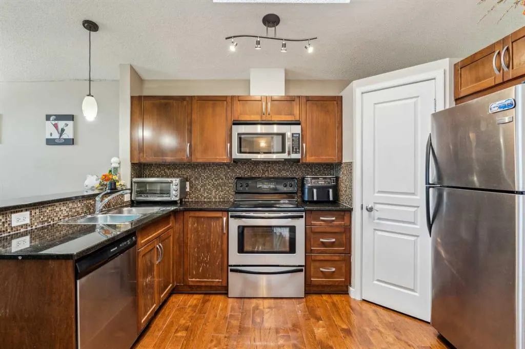 22 Auburn Bay View SE